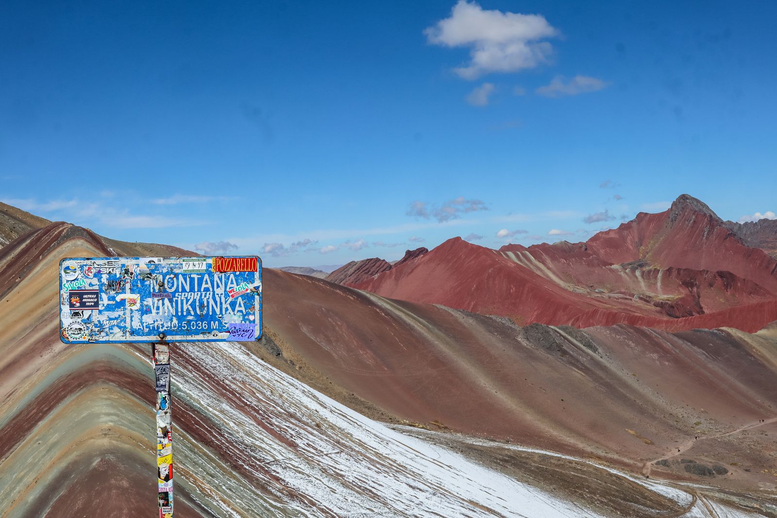 Mirador del Valle Rojo cerca a la Montaña de 7 Colores, Cusco