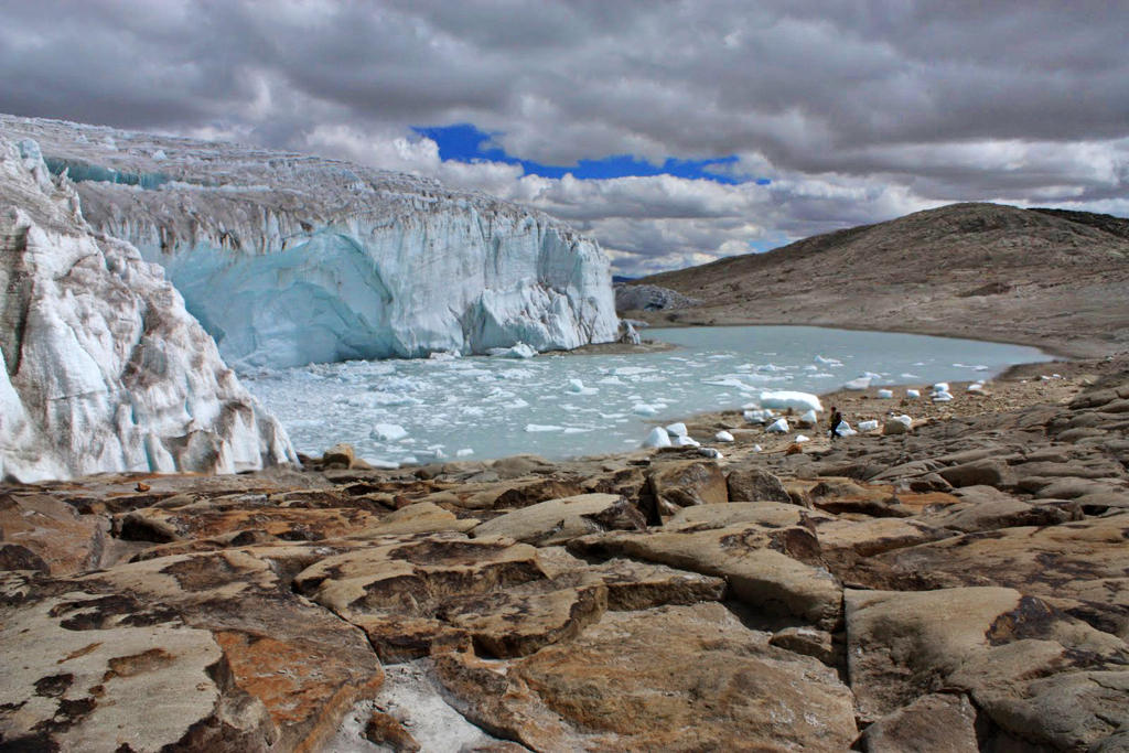 Laguna glaciar en el Nevado Quelccaya, Cusco